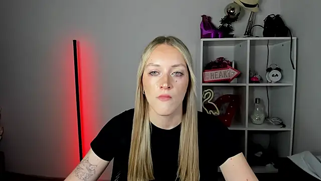 EvelynBlond online show from 06/29/26, 12:38