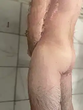 strippingmale1 online show from 12/15/25, 04:06