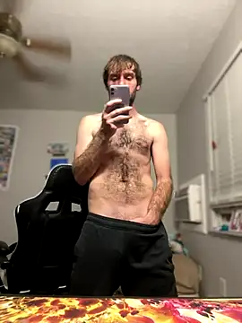 strippingmale1 online show from 01/08/26, 03:53