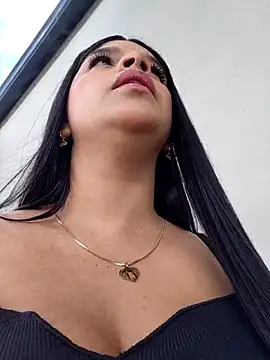 Layla-daring online show from 04/25/26, 07:55