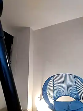 Snapshot of Little__Danni1 chatting on 11/23/25, 11:59 Little Danni1 online show from 11/23/25, 11:59