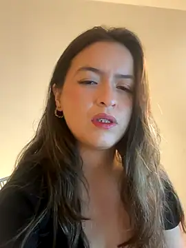 Snapshot of Little__Danni1 chatting on 12/03/25, 02:19 Little Danni1 online show from 12/03/25, 02:19