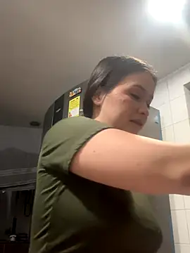 Snapshot of Little__Danni1 chatting on 12/16/25, 12:26 Little Danni1 online show from 12/16/25, 12:26