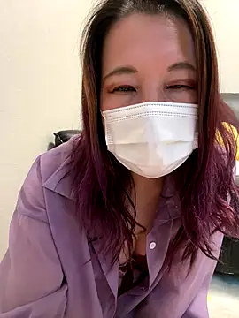 nana na425 online show from 11/28/25, 04:48