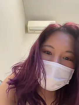 Snapshot of nana_na425 chatting on 02/18/26, 12:39 nana na425 online show from 02/18/26, 12:39