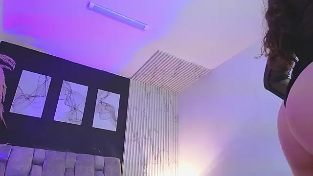 Snapshot of dahianae__ chatting on 02/02/26, 07:34 dahianae online show from 02/02/26, 07:34