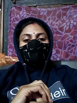 Snapshot of Yt_kinjal chatting on 11/28/25, 02:53 Yt kinjal online show from 11/28/25, 02:53