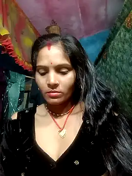 Snapshot of Rt_kinjal chatting on 11/22/25, 08:08 Rt kinjal online show from 11/22/25, 08:08