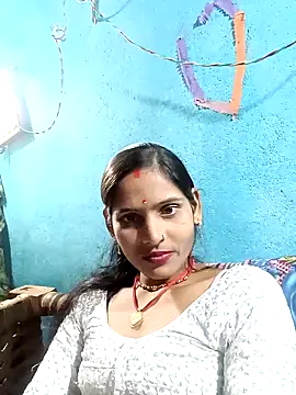 Snapshot of Rt_kinjal chatting on 11/28/25, 02:53 Rt kinjal online show from 11/28/25, 02:53