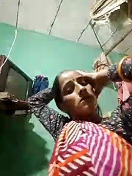 Snapshot of Xxx_suhana chatting on 12/03/25, 08:34 Xxx suhana online show from 12/03/25, 08:34