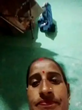 Snapshot of Xxx_suhana chatting on 12/14/25, 09:25 Xxx suhana online show from 12/14/25, 09:25