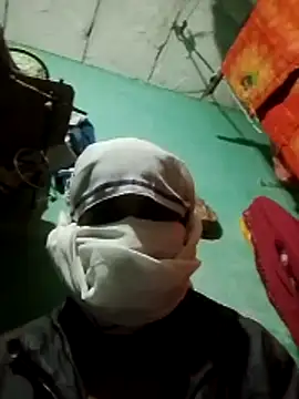 Snapshot of Xxx_suhana chatting on 12/15/25, 04:55 Xxx suhana online show from 12/15/25, 04:55