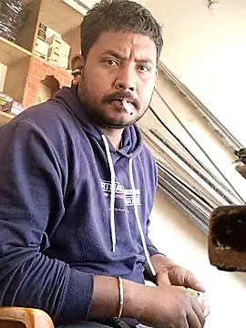 Snapshot of Roy___121 chatting on 01/15/26, 05:56 Roy 121 online show from 01/15/26, 05:56