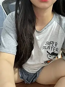 Snapshot of XndSeraphina chatting on 02/12/26, 09:37 XndSeraphina online show from 02/12/26, 09:37