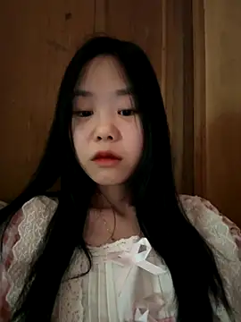 Kiee-lee online show from 11/24/25, 06:57