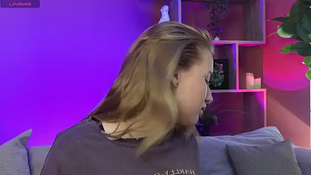 ImiMonroe online show from 05/15/26, 04:52