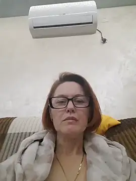 Snapshot of LanaOlbenst chatting on 12/16/25, 07:52 LanaOlbenst online show from 12/16/25, 07:52