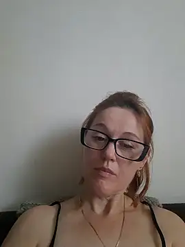 Snapshot of LanaOlbenst chatting on 07/01/26, 11:01 LanaOlbenst online show from 07/01/26, 11:01