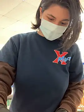 Snapshot of Kora_Kat chatting on 11/21/25, 07:18 Kora Kat online show from 11/21/25, 07:18