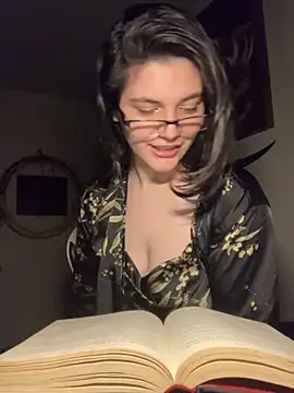 Snapshot of Kora_Kat chatting on 11/25/25, 08:03 Kora Kat online show from 11/25/25, 08:03