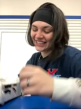 Snapshot of Kora_Kat chatting on 12/14/25, 07:47 Kora Kat online show from 12/14/25, 07:47