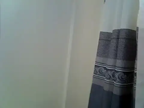 Snapshot of BellaStormi chatting on 11/26/25, 04:02 BellaStormi online show from 11/26/25, 04:02