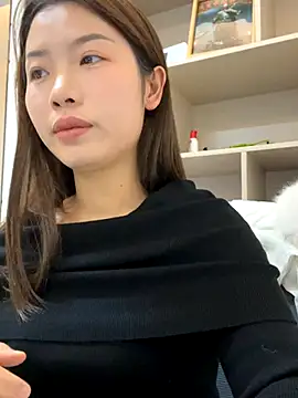 Snapshot of GYYoo chatting on 12/16/25, 05:23 GYYoo online show from 12/16/25, 05:23