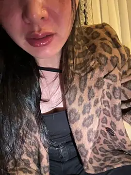 Snapshot of mitao_xx chatting on 01/16/26, 01:59 mitao xx online show from 01/16/26, 01:59