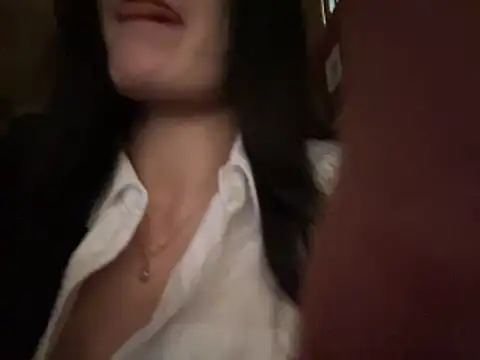 Snapshot of mitao_xx chatting on 03/01/26, 09:33 mitao xx online show from 03/01/26, 09:33