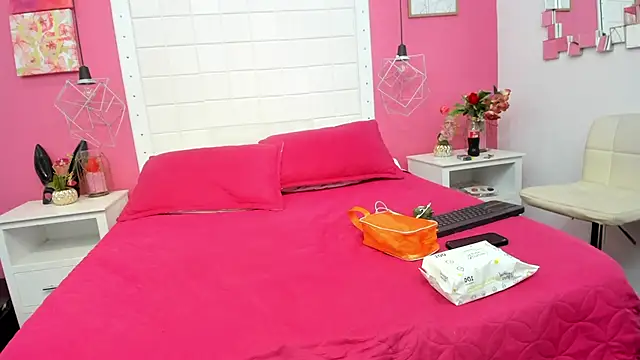 Snapshot of molly_madisson_ chatting on 03/12/26, 12:44 molly madisson online show from 03/12/26, 12:44