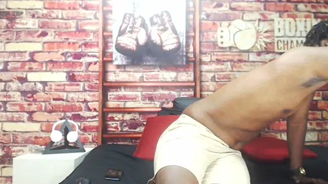 Snapshot of BlackAndAxel chatting on 12/17/25, 10:49 BlackAndAxel online show from 12/17/25, 10:49