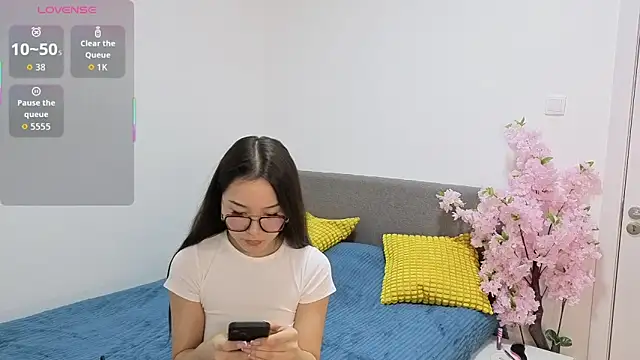 Snapshot of Nari_Jin chatting on 11/21/25, 05:00 Nari Jin online show from 11/21/25, 05:00