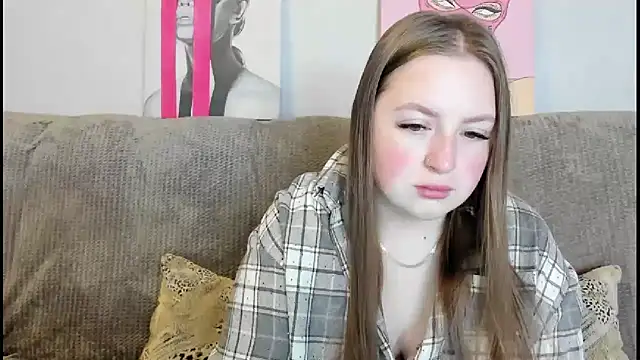 GirlPlayer online show from 11/24/25, 01:27