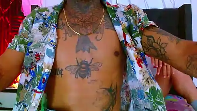 Snapshot of Hot_Latino_x chatting on 11/26/25, 07:15 Hot Latino x online show from 11/26/25, 07:15