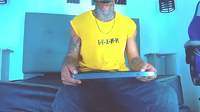 Hot Latino x online show from 01/10/26, 12:40