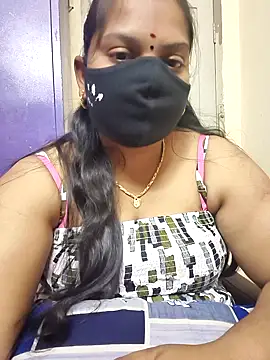 Snapshot of Paru_Tamil_Ponnu chatting on 11/28/25, 05:54 Paru Tamil Ponnu online show from 11/28/25, 05:54