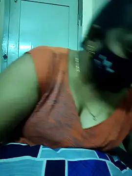 Snapshot of Paru_Tamil_Ponnu chatting on 11/29/25, 06:33 Paru Tamil Ponnu online show from 11/29/25, 06:33