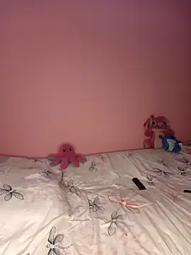 Snapshot of Venus2357 chatting on 12/04/25, 01:15 Venus2357 online show from 12/04/25, 01:15