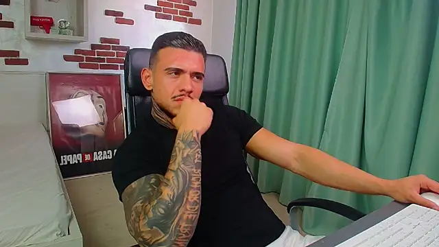 ElijahThorne online show from 07/27/26, 07:37
