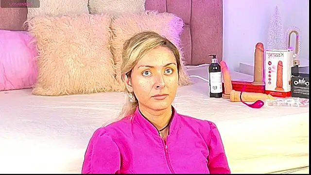 Snapshot of Lunitaa_Diva chatting on 12/03/25, 01:09 Lunitaa Diva online show from 12/03/25, 01:09