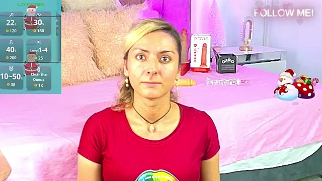 Snapshot of Lunitaa_Diva chatting on 12/15/25, 02:43 Lunitaa Diva online show from 12/15/25, 02:43