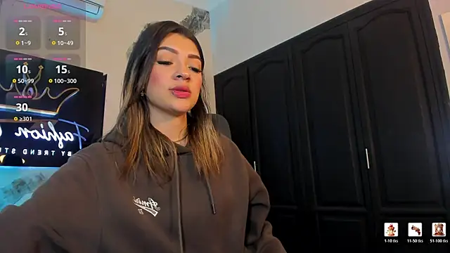 Snapshot of RenataMason chatting on 02/19/26, 12:56 RenataMason online show from 02/19/26, 12:56