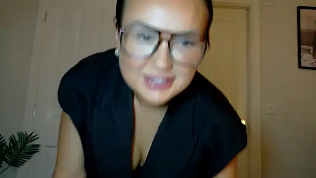 Snapshot of Ruby_brooksxo chatting on 02/11/26, 10:37 Ruby brooksxo online show from 02/11/26, 10:37