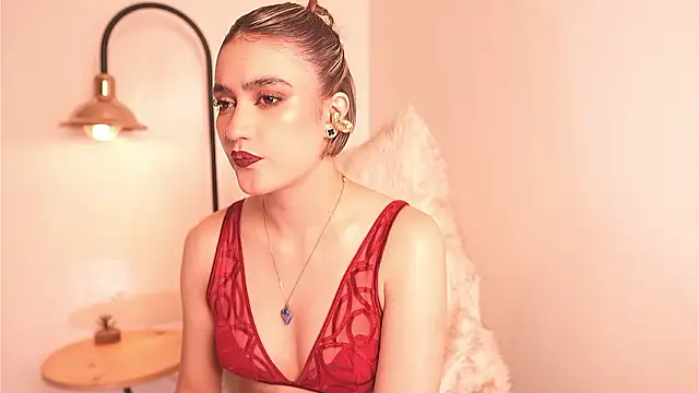 Snapshot of Mackenzie_Lia chatting on 02/14/26, 01:46 Mackenzie Lia online show from 02/14/26, 01:46