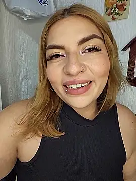 mila curvy online show from 01/10/26, 10:14