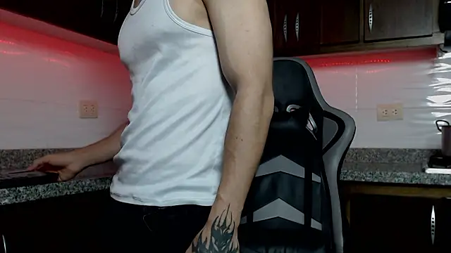 Snapshot of eren_jeager chatting on 03/21/26, 01:21 eren jeager online show from 03/21/26, 01:21