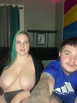 Snapshot of Heathen3331 chatting on 12/17/25, 03:45 Heathen3331 online show from 12/17/25, 03:45