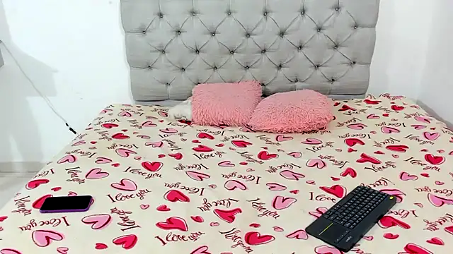 Briitney tovar online show from 12/16/25, 03:55