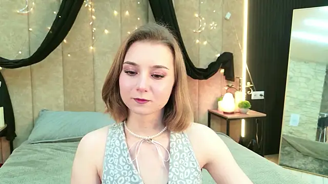 Snapshot of Janice_Corona chatting on 05/19/26, 03:51 Janice Corona online show from 05/19/26, 03:51
