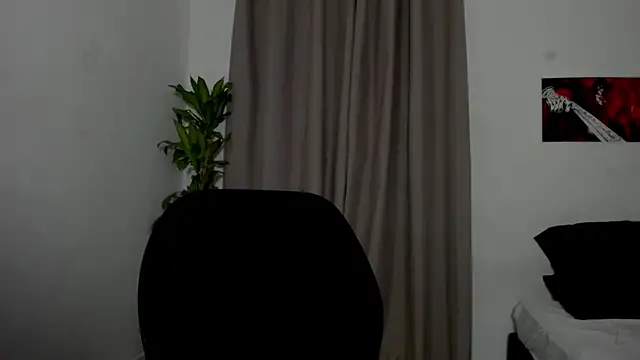 Snapshot of Catty_Noir chatting on 01/12/26, 11:32 Catty Noir online show from 01/12/26, 11:32